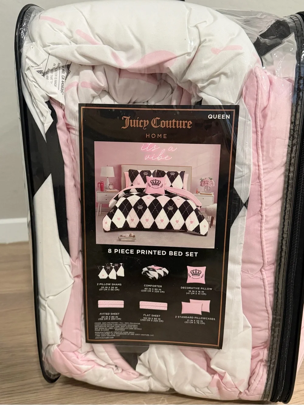 Juicy Couture Pink and Black Crown Reversable Comforter Set BRAND NEW